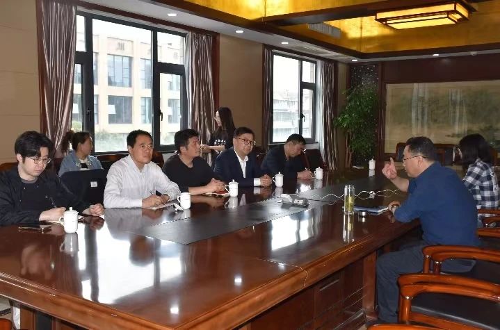 拓展黨建聯(lián)建 攜手文化發(fā)展，商會(huì)拜訪江蘇省戲劇學(xué)校